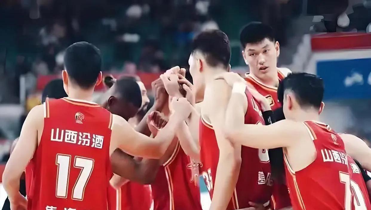 紧张局势白热化，球队关键时刻迎来胜利的简单介绍