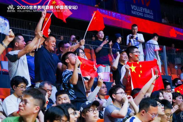塞尔维亚队表现出色，依靠团结力量逼平对手的简单介绍